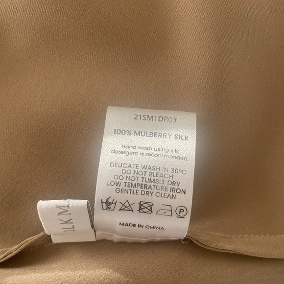 Silk Maison - Mulberry Silk Halter Dress. XS - Picture 7 of 8